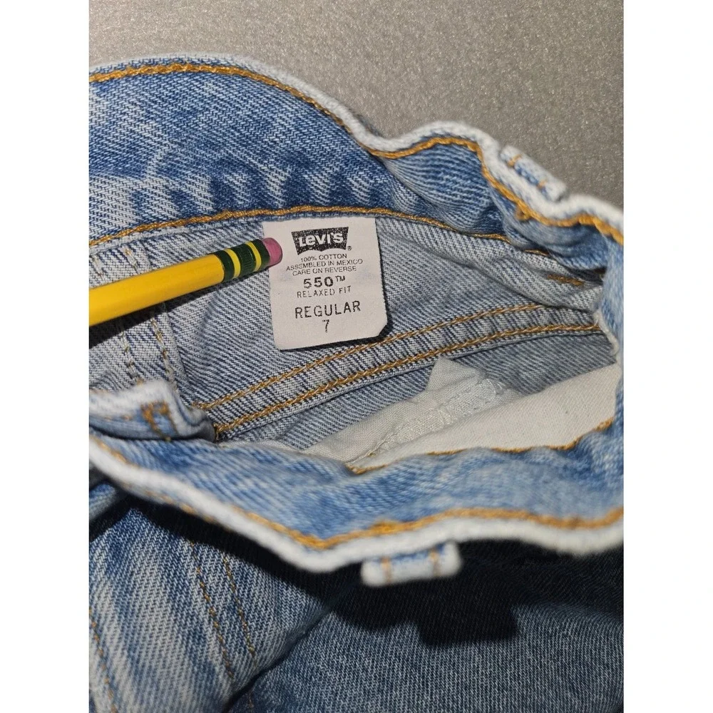 Vintage Levi's 550 Jeans Kids Size 7 Relaxed Fit Light Wash Cotton 24112-0234